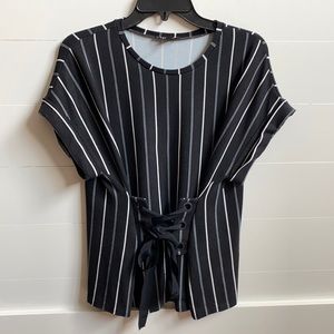Express B/W Top w/ Cinched Waist. Sz S